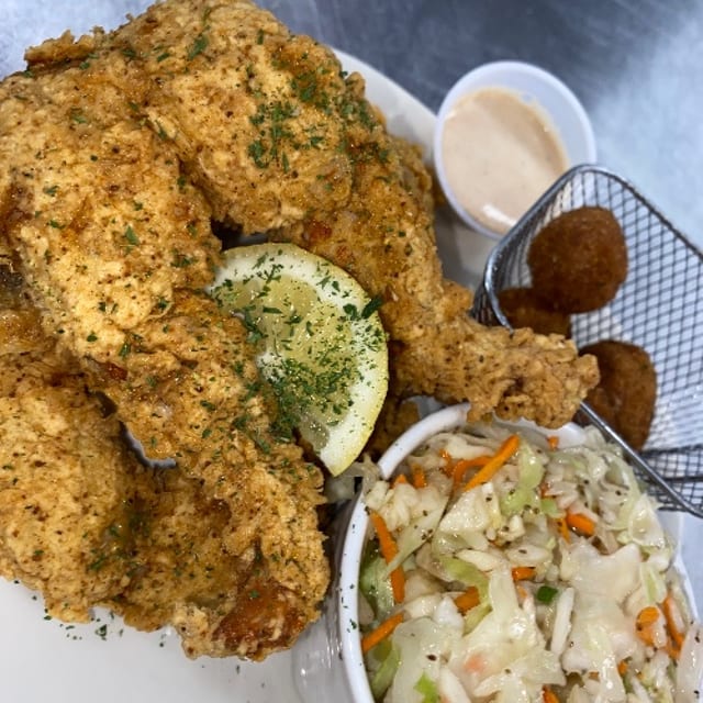 Fried Frog Legs Dinner (4 Pair).
